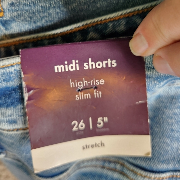 Women's High-rise Midi Jean Shorts Ava & Viv Medium Wash Size 26 - Picture 9 of 13
